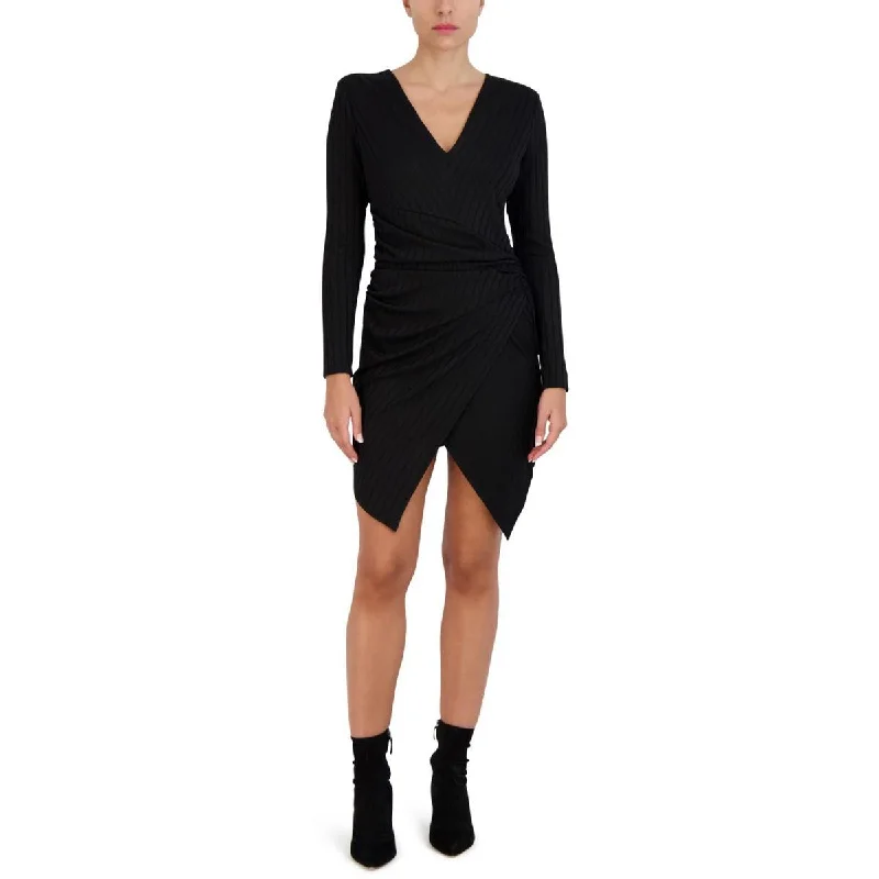 BCBG Max Azria Women's Ruched Long Sleeve Mini Dress with Envelope Hem Stylish Sweetheart Neck Mini Dress