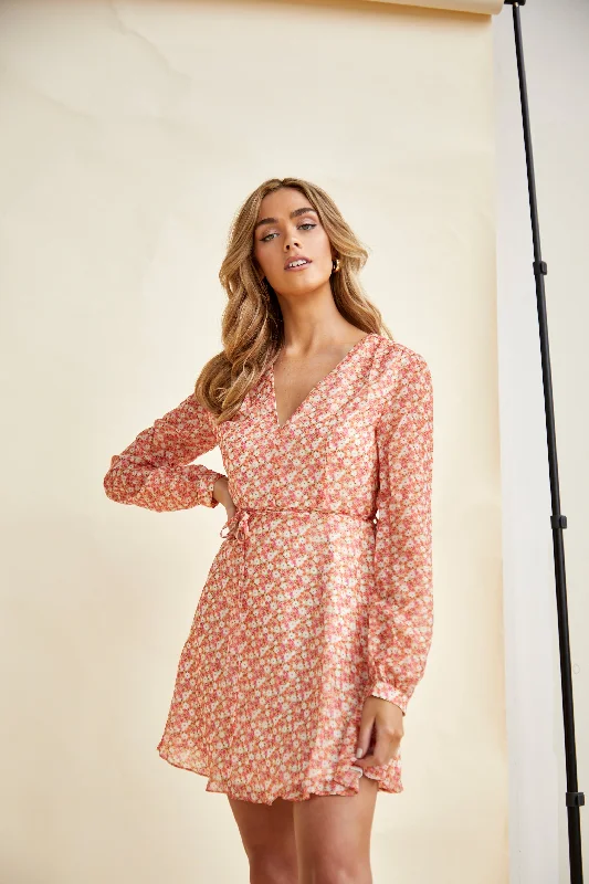 Glamorous Low V-Neck Mini dress with Long Sleeves & Waist Tie Fashionable Button-Front Mini Dress Glamorous Low V-Neck Mini dress with Long Sleeves & Waist Tie Fashionable Button-Front Mini Dress