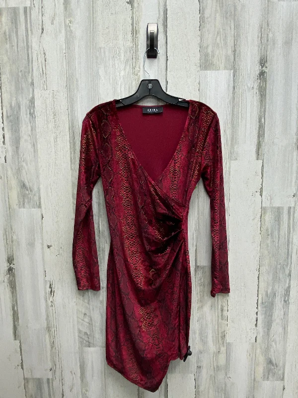 Dress Casual Short By Akira  Size: S