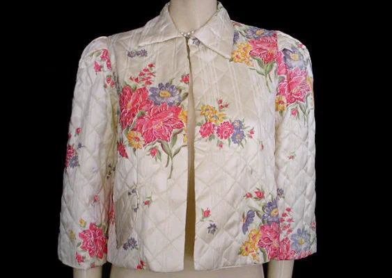 *VINTAGE '40s LUXURIOUS FLORAL RAYON SATIN QUILTED BED JACKET Front Pockets Side Pockets Patch Pockets