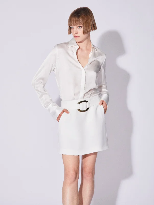 White crepe mini-skirt with buckle leather skirt refined