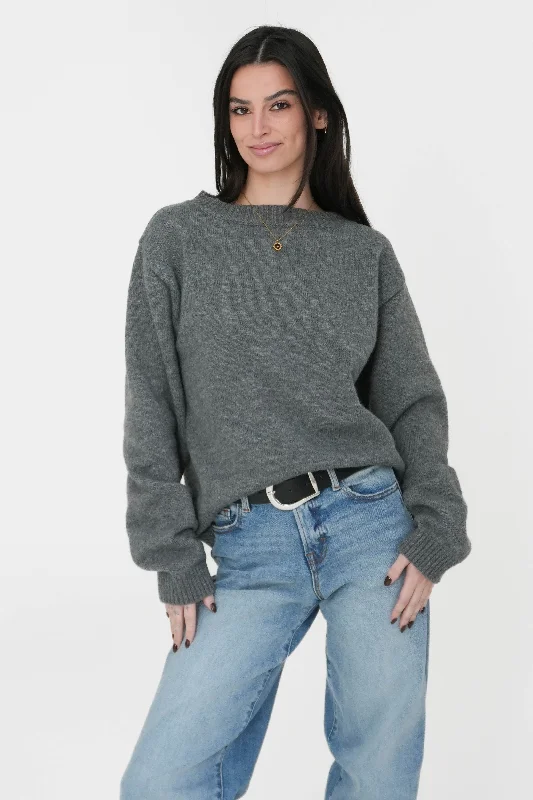 Winter Staple Sweater Stylish Fashionable Trendy