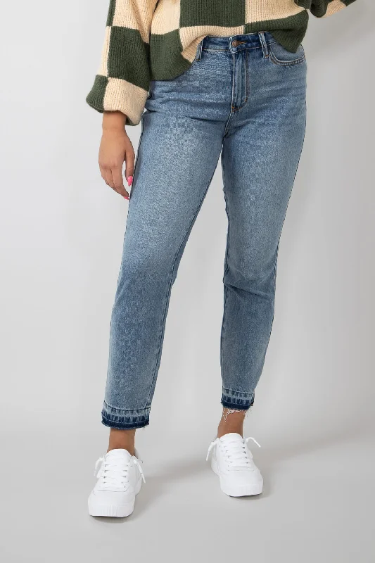 Judy Blue Mid Rise Boyfriend Jeans for Women | 88818-MD Comfortable Full-Length Denim Jeans Judy Blue Mid Rise Boyfriend Jeans for Women | 88818-MD Comfortable Full-Length Denim Jeans